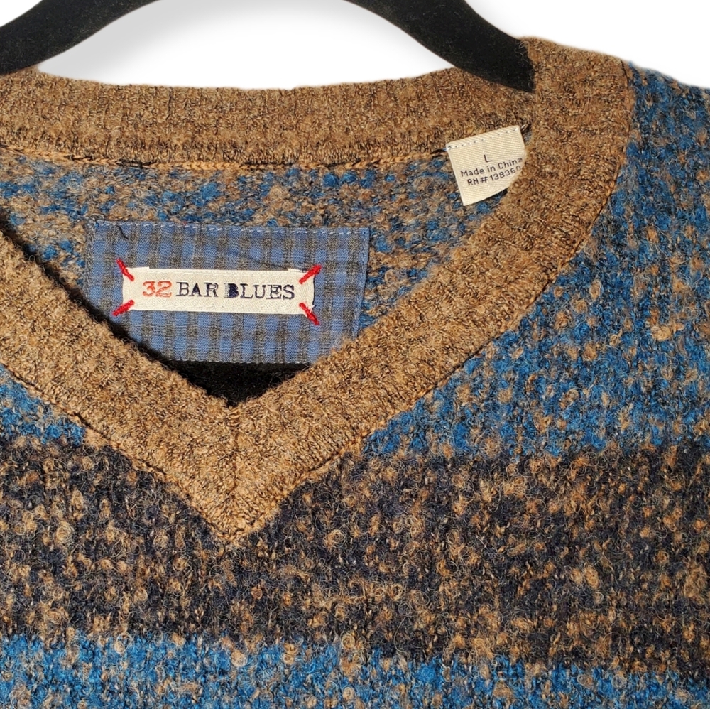 32 Bar Blues Striped Boucle Knit V-Neck Sweater L - Picture 3 of 4